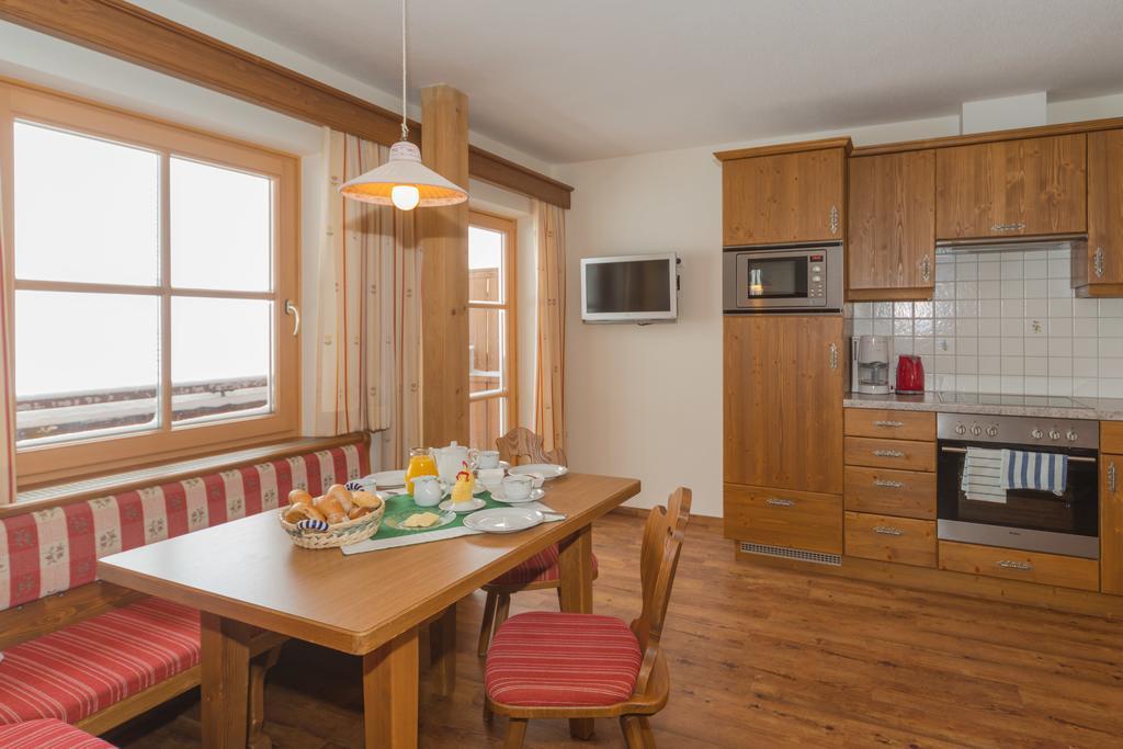 Gloesalm Apartment Ramsau am Dachstein Cameră foto