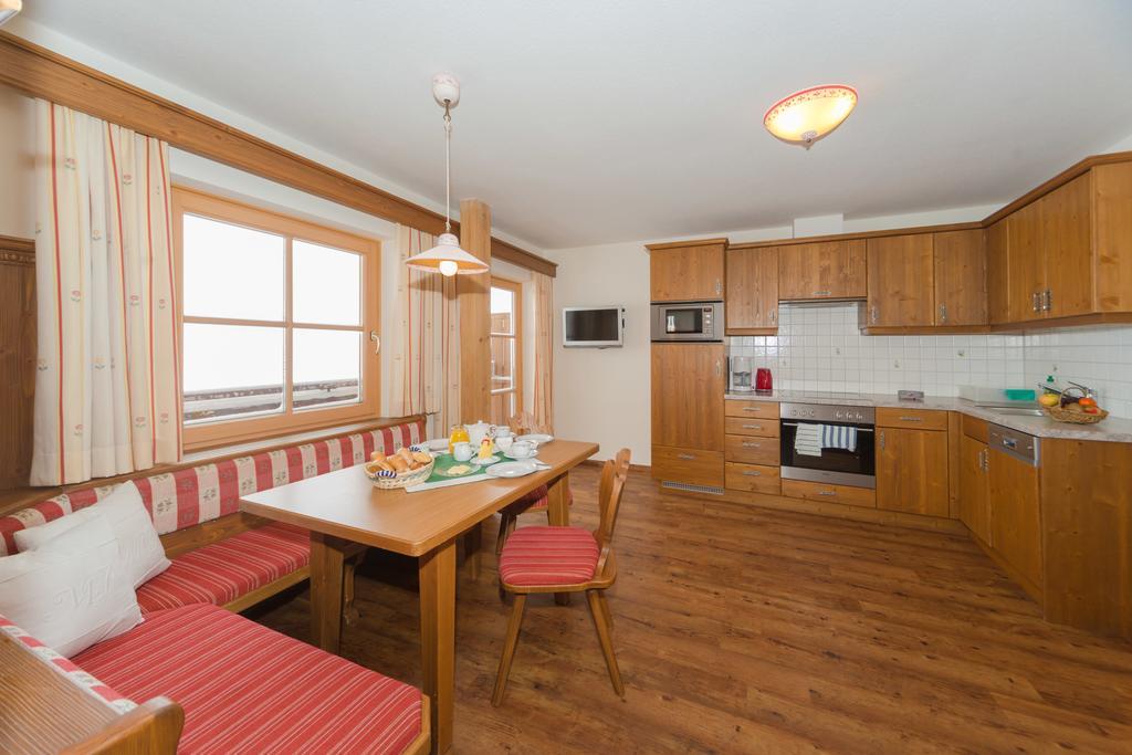 Gloesalm Apartment Ramsau am Dachstein Cameră foto