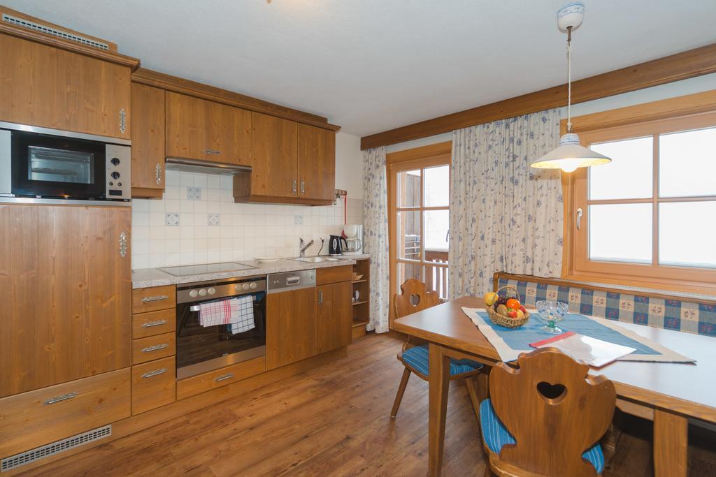 Gloesalm Apartment Ramsau am Dachstein Cameră foto